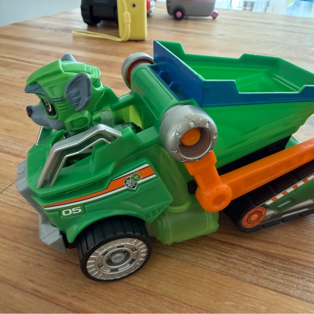 Paw Patrol - Rocky Dump Truck that lights up and makes noises